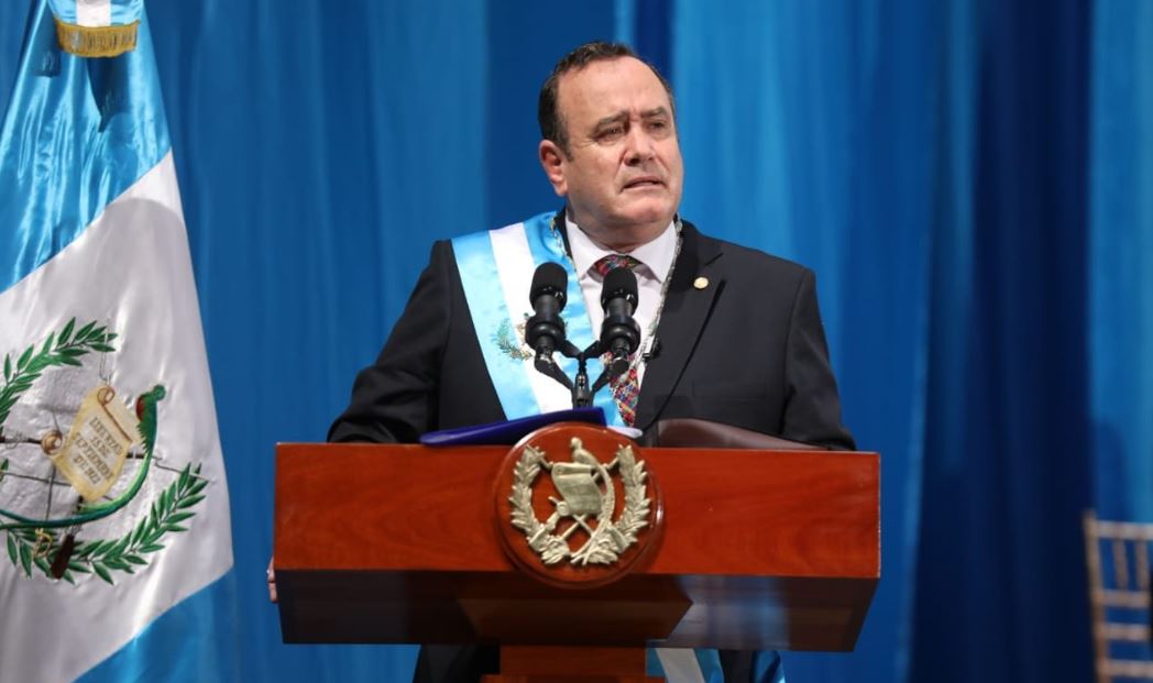 El doctor Alejandro Giammattei durante su primer discurso oficial como Presidente de la República de Guatemala. (Foto: Twitter)