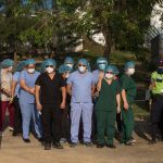 Los médicos del hospital de Villa Nueva durante la conferencia de prensa donde dieron a conocer sus demandas ante la el Ministerio de Salud por la falta de personal. (Foto: EFE)
