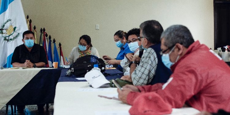 El Centro de Operaciones de Emergencia -COE- Departamental de Alta Verapaz informó a las autoridades locales sobre la activación de la alerta roja hospitalaria en todo el país; esto debido al incremento de casos de coronavirus -COVID-19-.