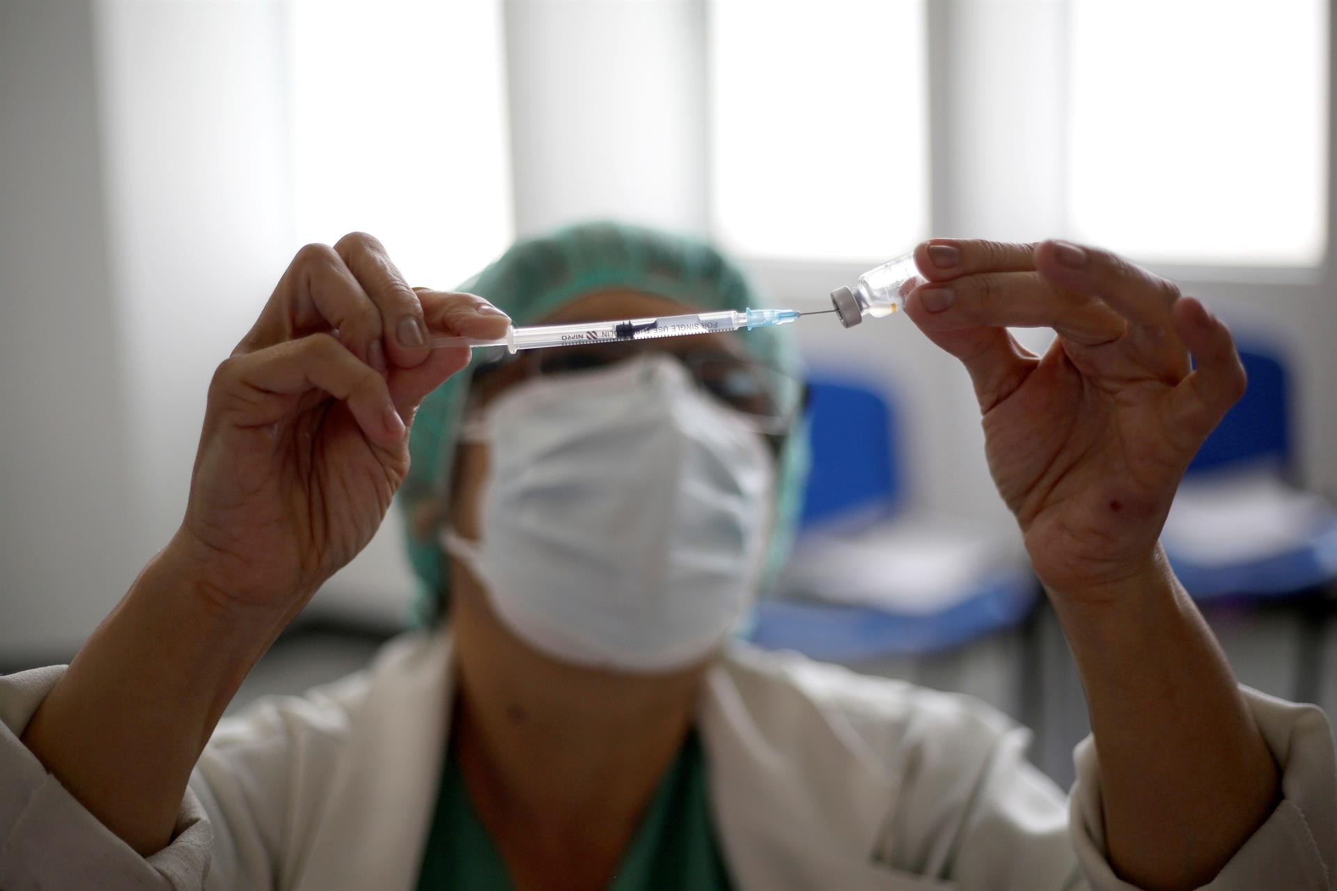 Más del 19 % de los salvadoreños completa la vacunación contra la covid-19