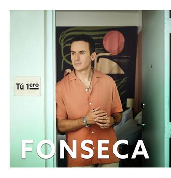 El cantautor colombiano, Fonseca, estrena su nuevo sencillo y vídeo musical para “Tú 1er”. Tanto el video musical como la canción relatan una historia de amor, atracción y complicidad.