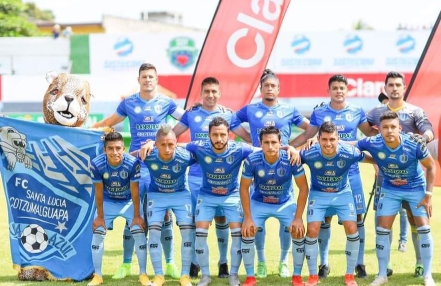 El campeón Santa Lucía FC se ha convertido en el nuevo líder del Apertura 2021 después de derrotar a Antigua GFC en la décima fecha del torneo. Los lucianos además son el único invicto del torneo y acumulan 24 puntos de 33 posibles; han ganado 7 partidos y empatado 3.