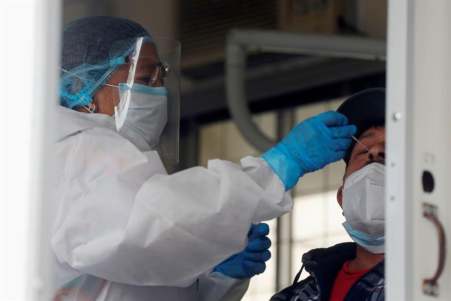Guatemala acumula 14 mil 330 muertos y 588 mil 069 casos positivos de COVID-19 en poco más de 19 meses de pandemia; así lo indican los según datos oficiales divulgados por el Ministerio de Salud Pública y Asistencia Social (MSPAS).