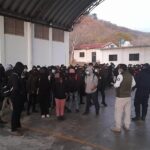 Detienen a 119 migrantes guatemaltecos en vehículos en sur de México