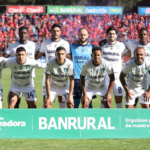 Comunicaciones se mantiene como el único y sólido líder del Apertura 2022, después de derrotar a Municipal en el Clásico 324 por la fecha 17 del torneo.