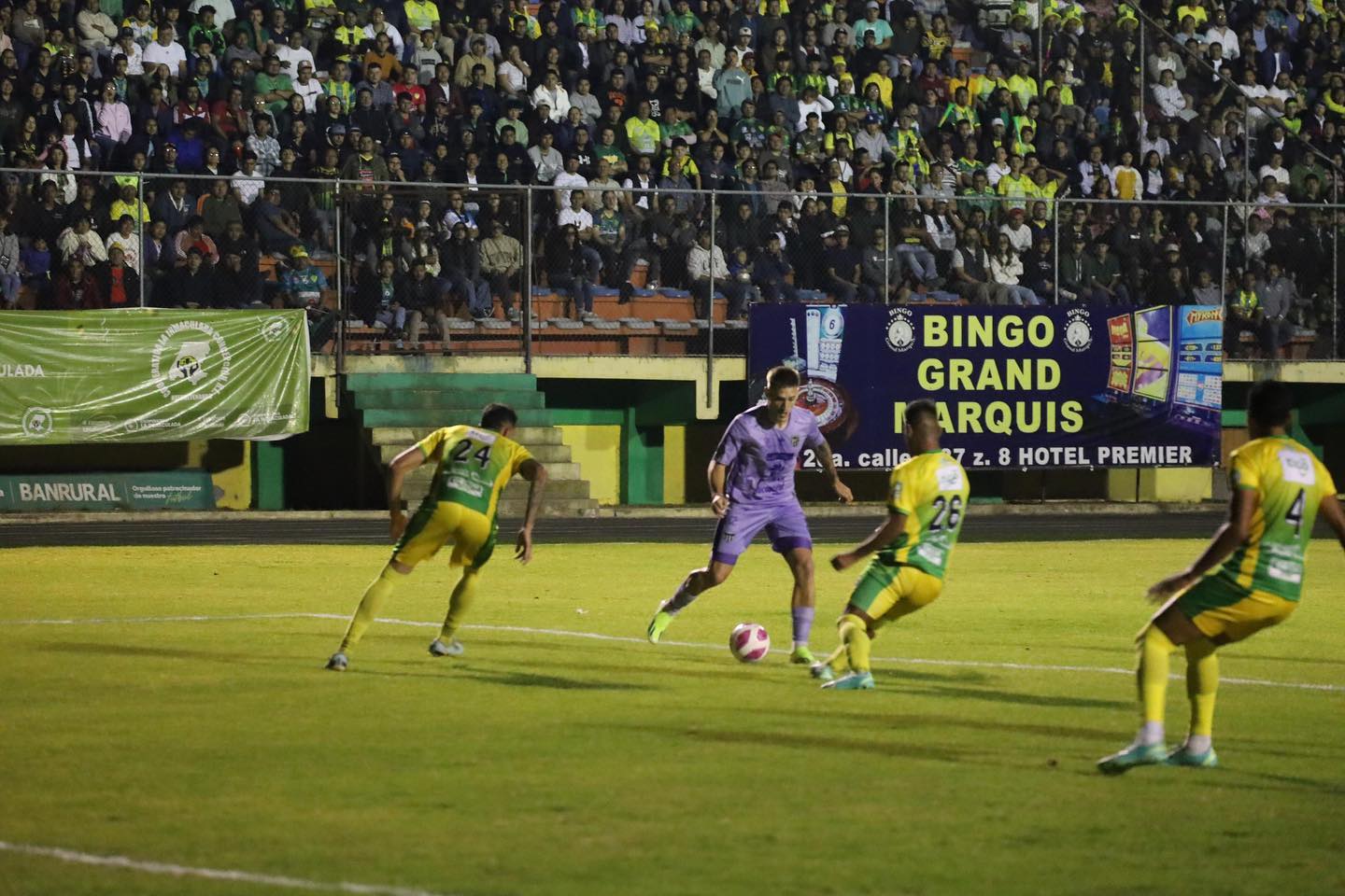 El primer partido de la serie entre Xinabajul y Antigua GFC por los cuartos de final del Clausura 2024, terminó 1-0 en favor del equipo colonial. 