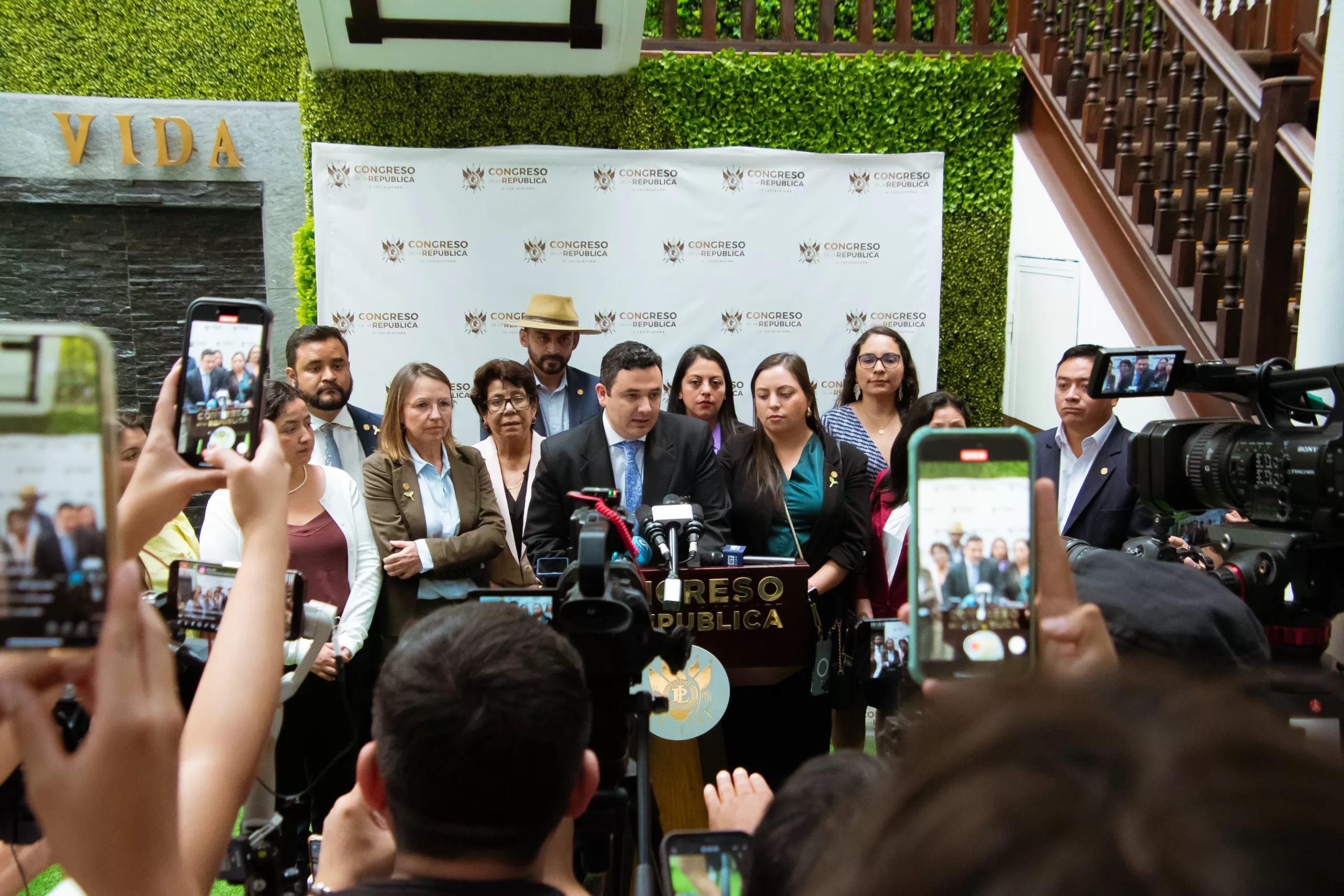 Diputados serán independientes por fallo de la CC