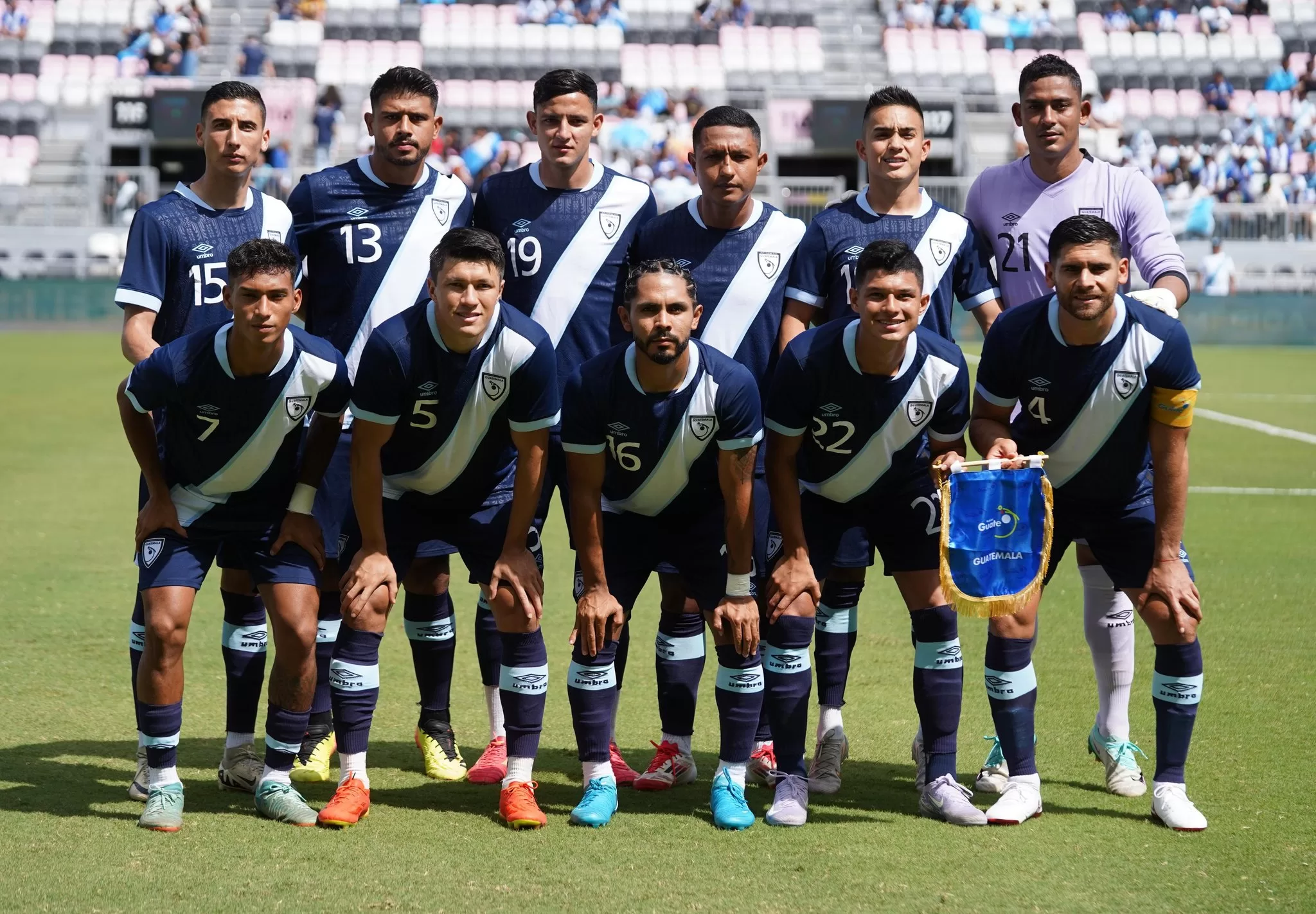 La Selección Nacional de Guatemala aterrizó por la noche del miércoles en Barbados para enfrentarse contra Guyana.