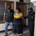 En un giro en un caso que inicialmente se manejó como una trágica muerte súbita, las autoridades capturaron a una madre por infanticidio, tras un informe forense.