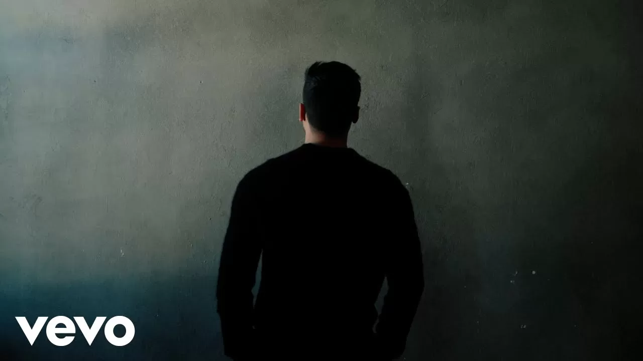 Carlos Rivera lanza “¿Quién lo hará?”, su nuevo sencillo cargado de emociones