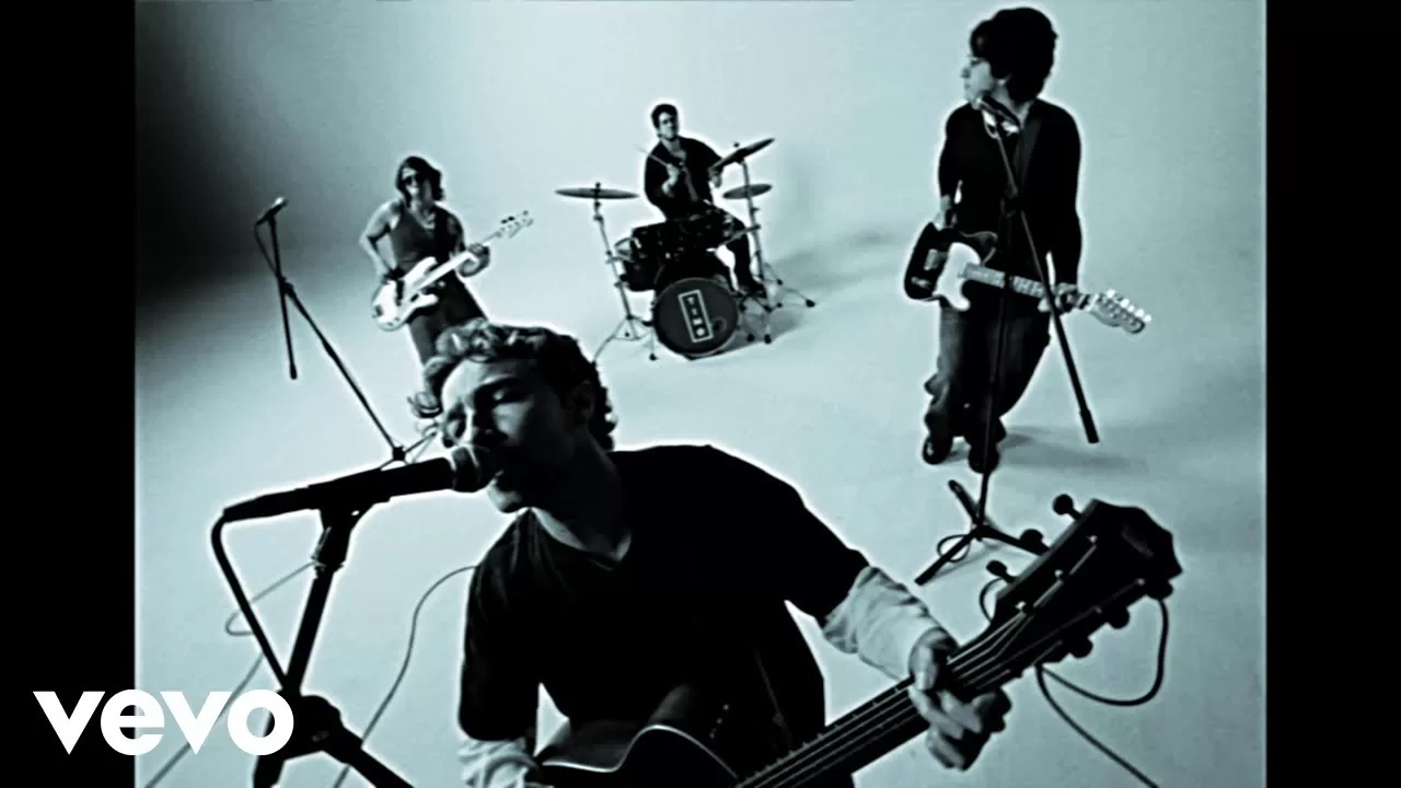 TIMØ revive la nostalgia de los 2000 con su nuevo sencillo “KARMA” | Música