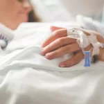 Nace el bebé de mujer con muerte cerebral mantenida viva por ley antiaborto en EE.UU.|